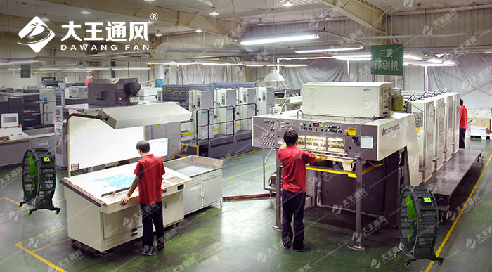 工業大風扇與供暖設備結合為企業“升溫”