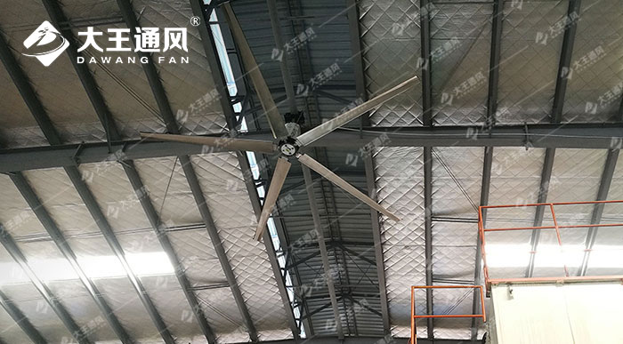 大型汽車部件車間安裝工業大風扇通風降溫